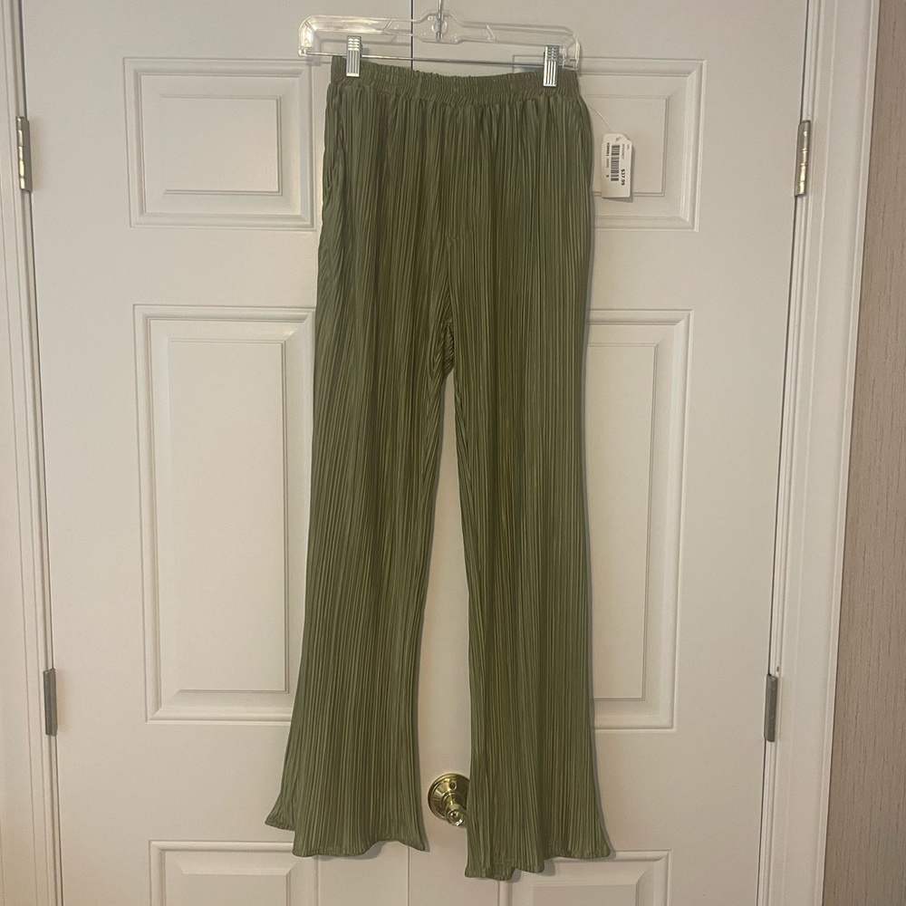 Hey Babe Green Flowy Pants